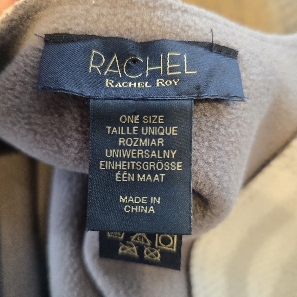 Rachel Roy Gray White Plaid Fleece Fringed Wrap Poncho Cape - Picture 5 of 7